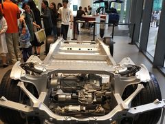 -TESLA 特斯拉(广州天环广场体验店)