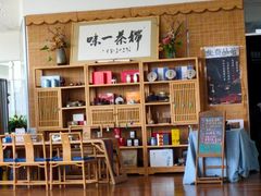 -奔驰北京极光星徽(四元桥店)