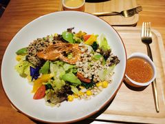 -POKEE VIA&Brunch·维娅(重庆来福士店)