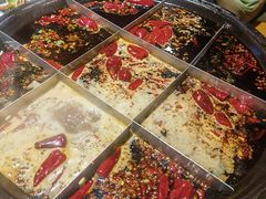 -白乐天毛肚火锅馆(南滨路店)