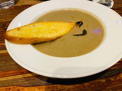 -1886德国汽车餐厅(外滩十六铺码头店)