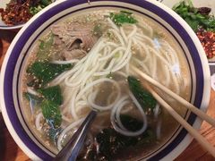 -云阿蛮云南生烫牛肉米线(奉贤路店)