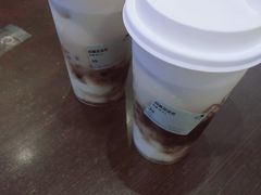 -喜茶(杭州滨江宝龙店)