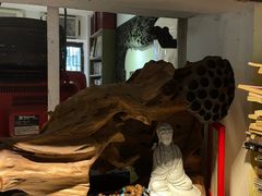 -邊城書店