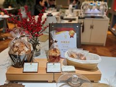 -潮一不贰·法式甜品·生日蛋糕·西式简餐(外滩店)