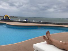 -Rizzan Sea Park Hotel Tancha Bay室内游泳池