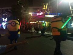 -必胜客(武汉欢乐谷店)