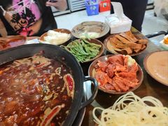 -黄潇洒老火锅(九眼桥宏济巷店)