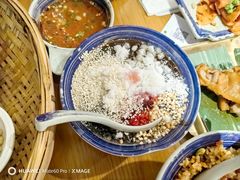 -包整·丝娃娃(一览甲秀楼风景店)