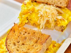 鹰嘴豆咖喱鸡肉三明治-佐敦面包铺·JORDAN BAKERY