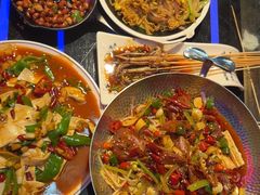 -路边边地标烧烤·川菜·小龙虾·音乐酒馆(良乡长虹店)