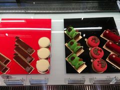 -Salon de The de Joel Robuchon(外滩18号店)