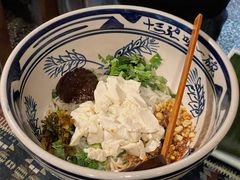 豆花米线-蜗牛小馆醉乡民谣云南菜(惠新西里店)