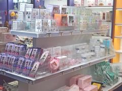 -爱玩嘉年华(龙湖杭州金沙天街店)