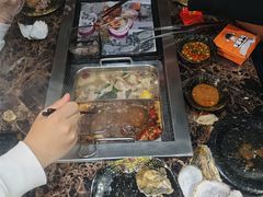 -牛里牛气· 榴莲海鲜鲜牛肉自助火锅·烤肉(横岗店)