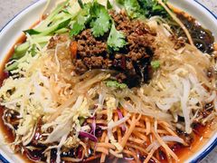 -山河屯铁锅炖(哈西站店)