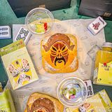 喜茶变脸啦❗️成都限定川剧面包也太可了叭❗️