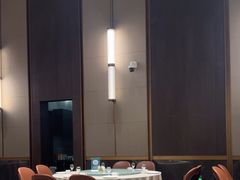 -凤凰园烤鸭店·唐山菜·传承花椒肉(老唐丰路店)