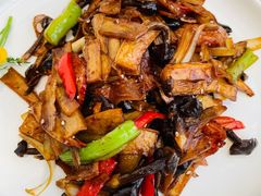 鸡枞菌炒腊肉-将相和·海鲜蒸饺大连菜