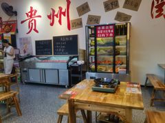 -黔二妞地摊火锅(龙华清湖店)