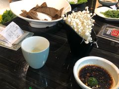 -东椰·海南椰子鸡火锅(朝阳门店)