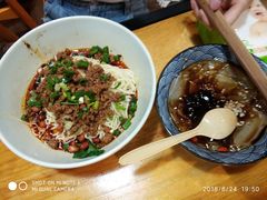 -车沾巷·重庆老味豌杂面