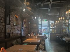 -玛格萝妮(汇智国际商业中心店)