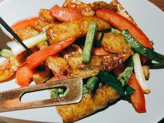 -蜜桃餐厅·伴山(湖滨商业街店)