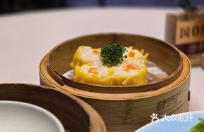 Crab Roe Dumpling Royal