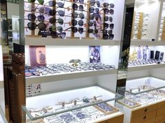 -广州宝岛眼镜武汉和光眼镜市场西区店