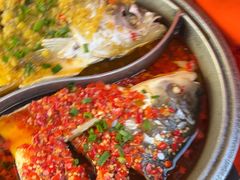 -阿瓦山寨·湘菜现炒·剁椒鱼头王(咸阳总店)