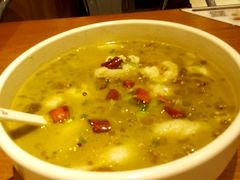 -渝是乎酸菜鱼(龙旗购物中心店)