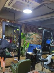 -青木造型HAIR·あおき髪を刈る潮人店