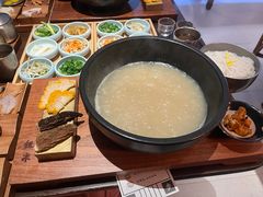 -银米·云南传统过桥米线(双廊黑金冠店)