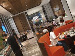 -飨食汇全日制餐厅·昆山皇冠假日酒店(九方店)