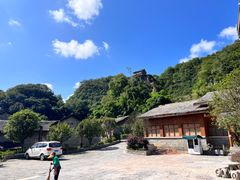 -高荡千年布依古寨旅游景区