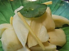 -湖畔鲁菜·二十年老字号餐厅(大明湖店)