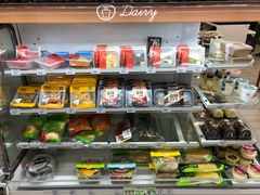 -全家便利店(秀沿路二店)