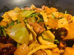 -风光老灶麻辣香锅(大成路翠微百货店)
