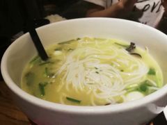 传统过桥米线之秀才米线-茶花妹子云南餐厅(北大店)