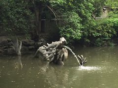 -汇龙潭