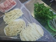 -超级鲜•胡毛肚火锅(扬帆店)