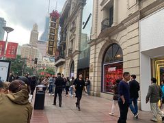 -NIKE品牌体验店(南京东路店)