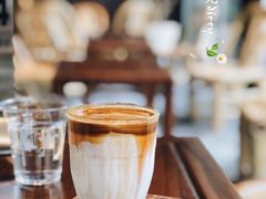 -Metal hands·铁手咖啡