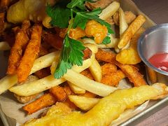 -鹿萤季·营地小馆(皇后公园店)