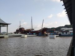 -渔中舟海鲜大排档(普陀沈家门店)
