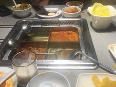 -海底捞火锅(金山百联店)