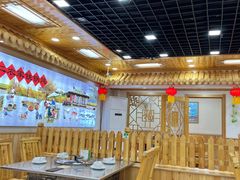 大堂-屯老二农家铁锅炖·行业领军者(梅江店)
