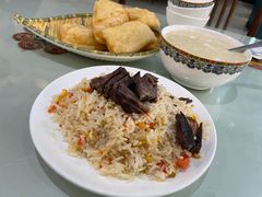 马肉手抓饭-伊宁伊香酥油奶茶馆