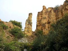 -彩色沙林风景区